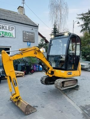 JCB 8015 - Mini bager: slika JCB 8015 - Mini bager JCB 8015 - Mini bager: slika JCB 8015 - Mini bager
