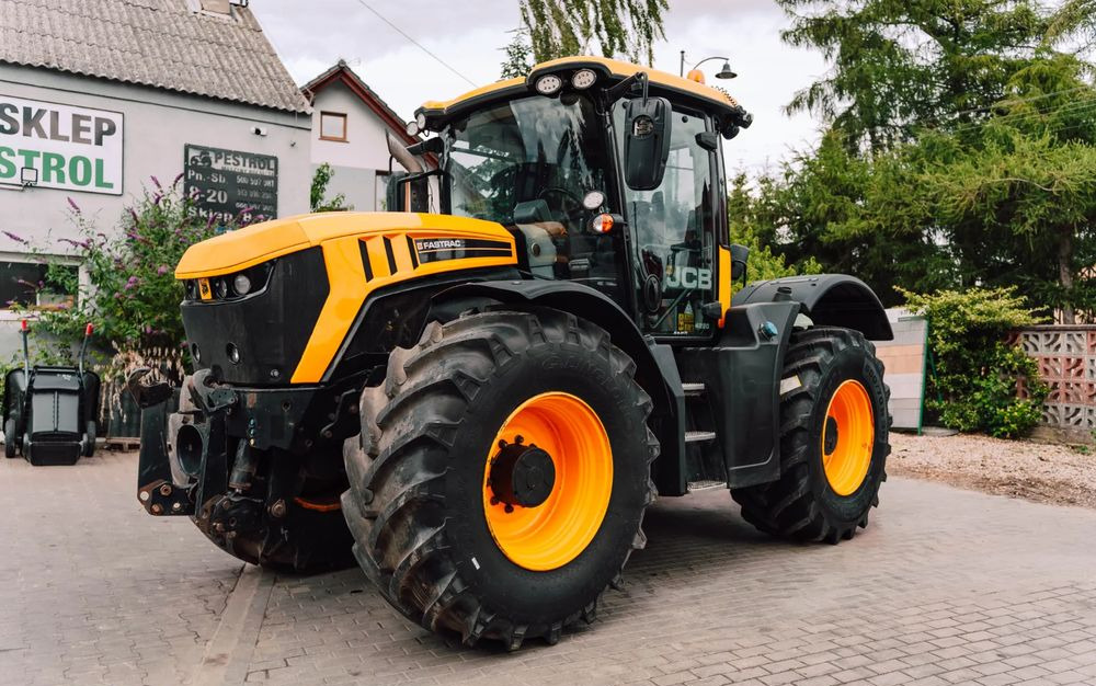 JCB Fastrac 4220 - Traktor: slika JCB Fastrac 4220 - Traktor JCB Fastrac 4220 - Traktor: slika JCB Fastrac 4220 - Traktor