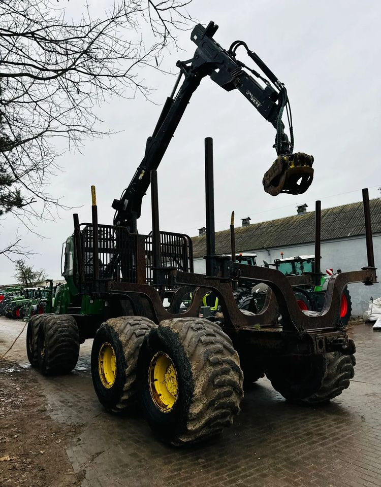 Forvarder John Deere 1910E: slika Forvarder John Deere 1910E