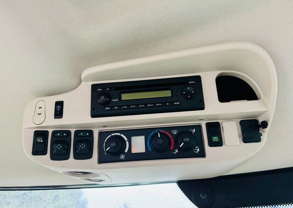 John Deere 6210R - Traktor: slika John Deere 6210R - Traktor John Deere 6210R - Traktor: slika John Deere 6210R - Traktor