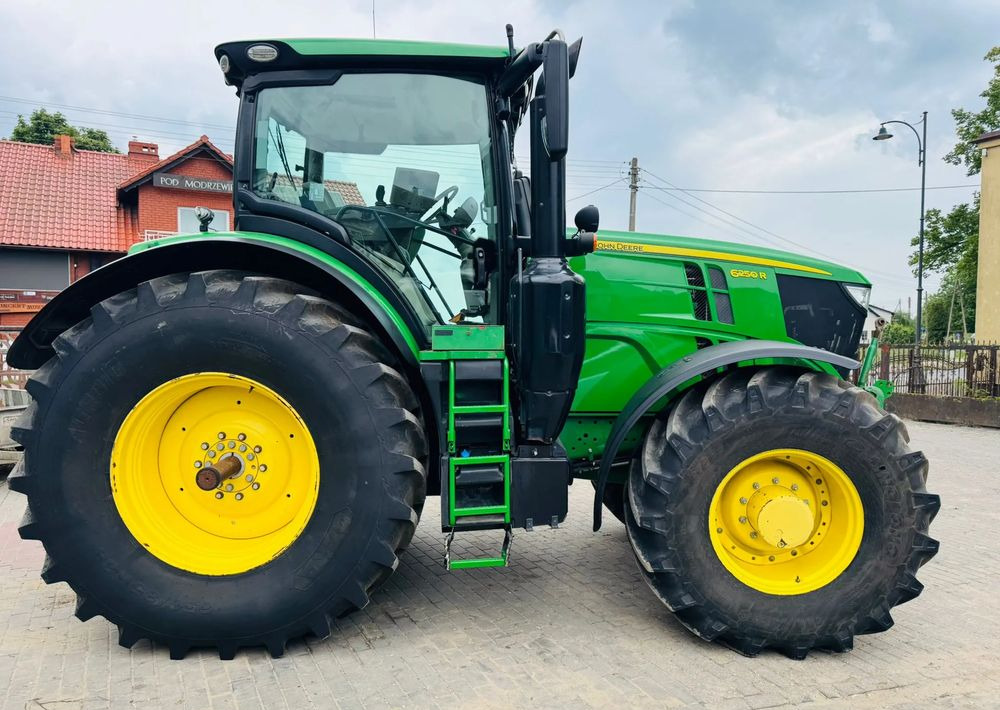 John Deere 6250R - Traktor: slika John Deere 6250R - Traktor John Deere 6250R - Traktor: slika John Deere 6250R - Traktor