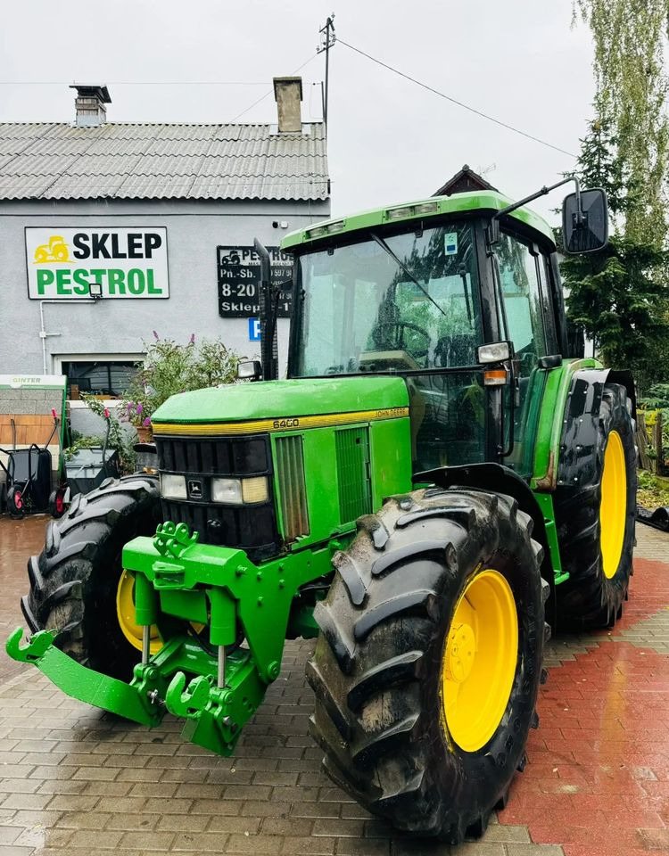 John Deere 6400 - Traktor: slika John Deere 6400 - Traktor John Deere 6400 - Traktor: slika John Deere 6400 - Traktor