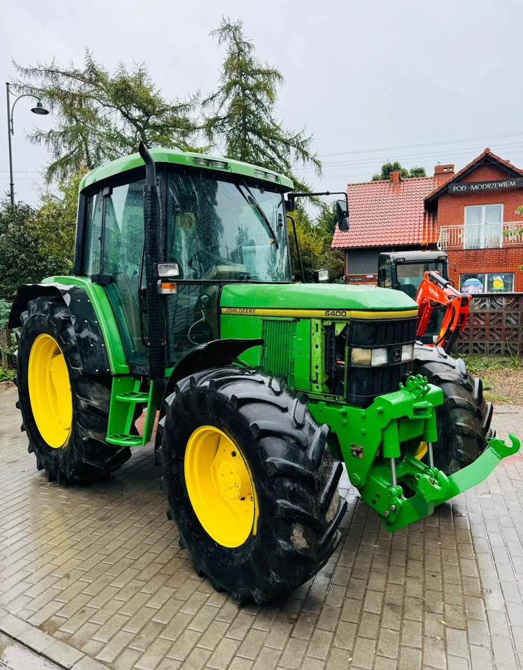 John Deere 6400 - Traktor: slika John Deere 6400 - Traktor John Deere 6400 - Traktor: slika John Deere 6400 - Traktor