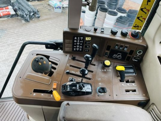 John Deere 6920 - Traktor: slika John Deere 6920 - Traktor John Deere 6920 - Traktor: slika John Deere 6920 - Traktor