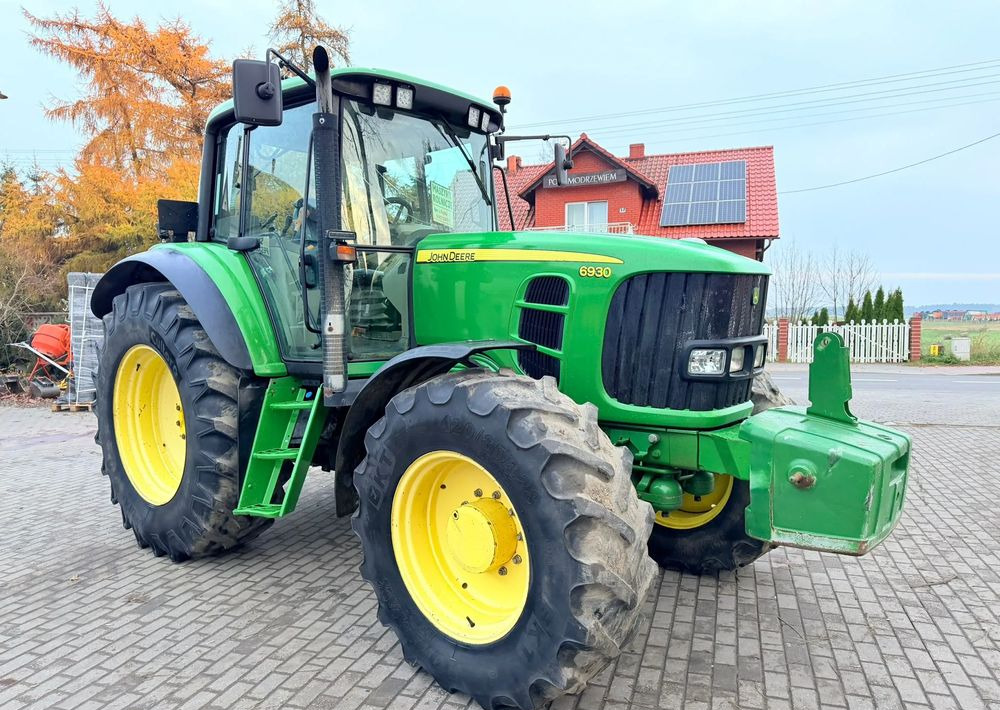 John Deere 6930 - Traktor: slika John Deere 6930 - Traktor John Deere 6930 - Traktor: slika John Deere 6930 - Traktor