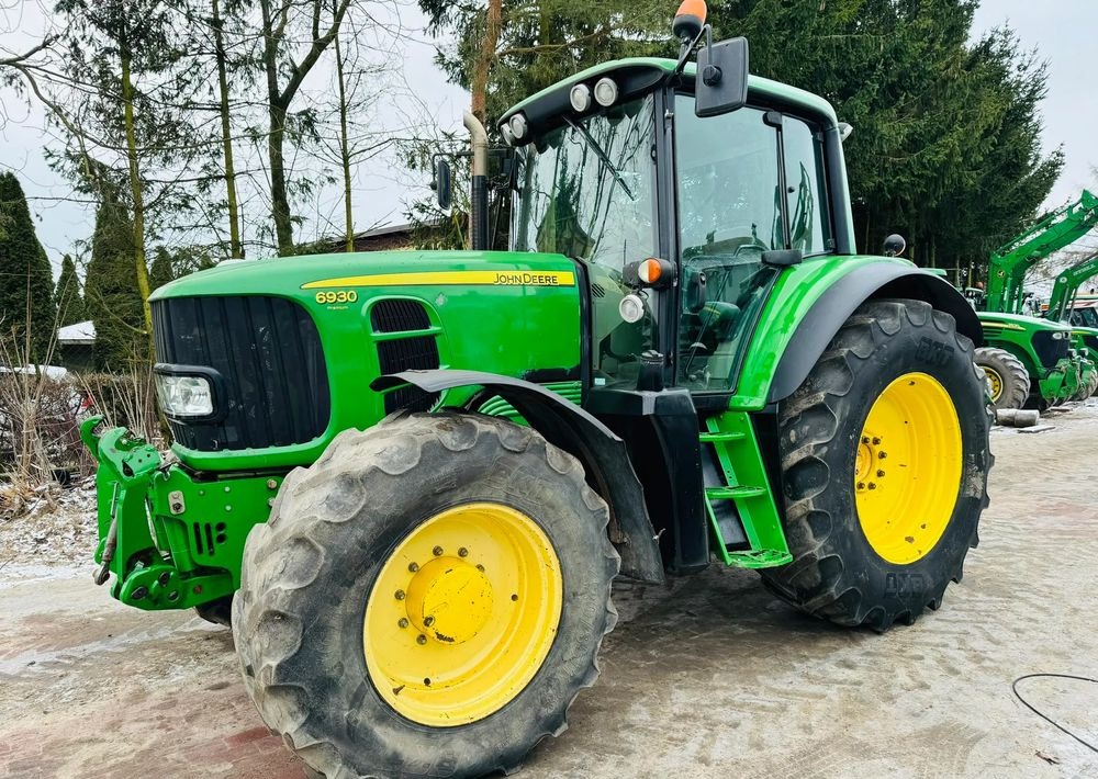 John Deere 6930 - Traktor: slika John Deere 6930 - Traktor John Deere 6930 - Traktor: slika John Deere 6930 - Traktor