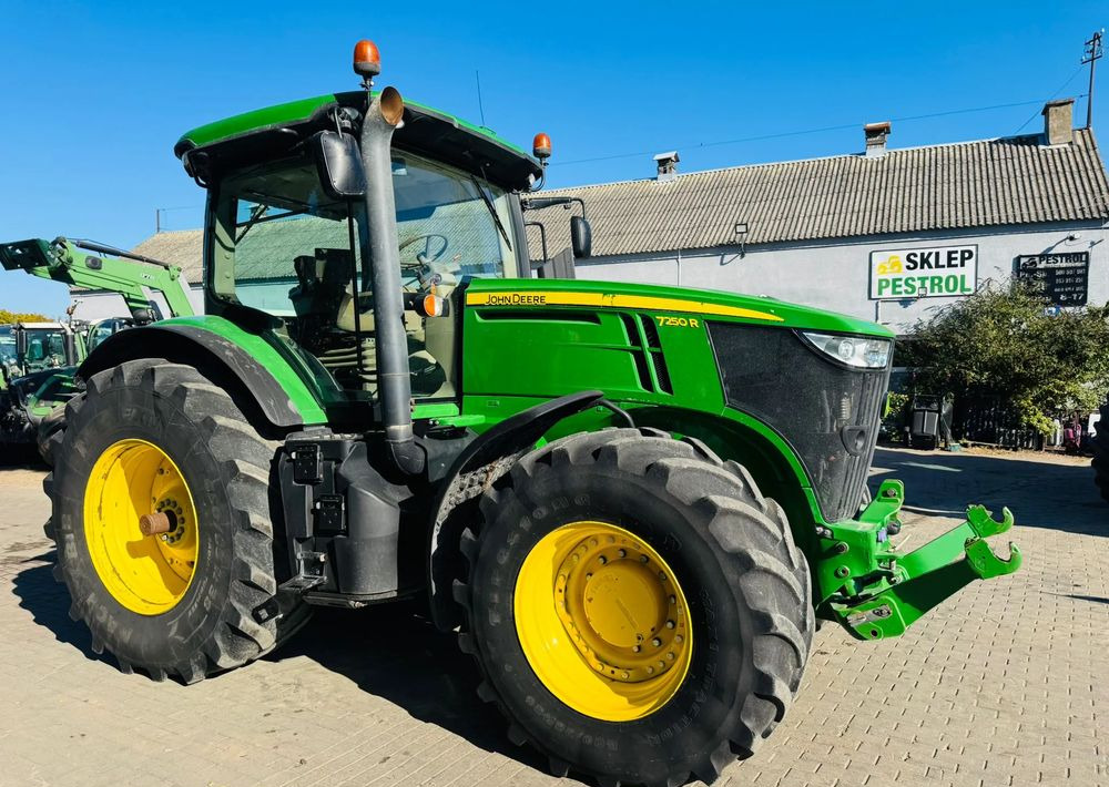 John Deere 7250R - Traktor: slika John Deere 7250R - Traktor John Deere 7250R - Traktor: slika John Deere 7250R - Traktor