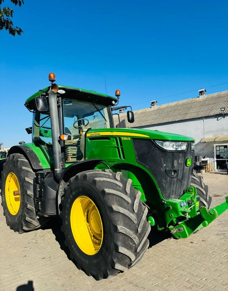 John Deere 7250R - Traktor: slika John Deere 7250R - Traktor John Deere 7250R - Traktor: slika John Deere 7250R - Traktor