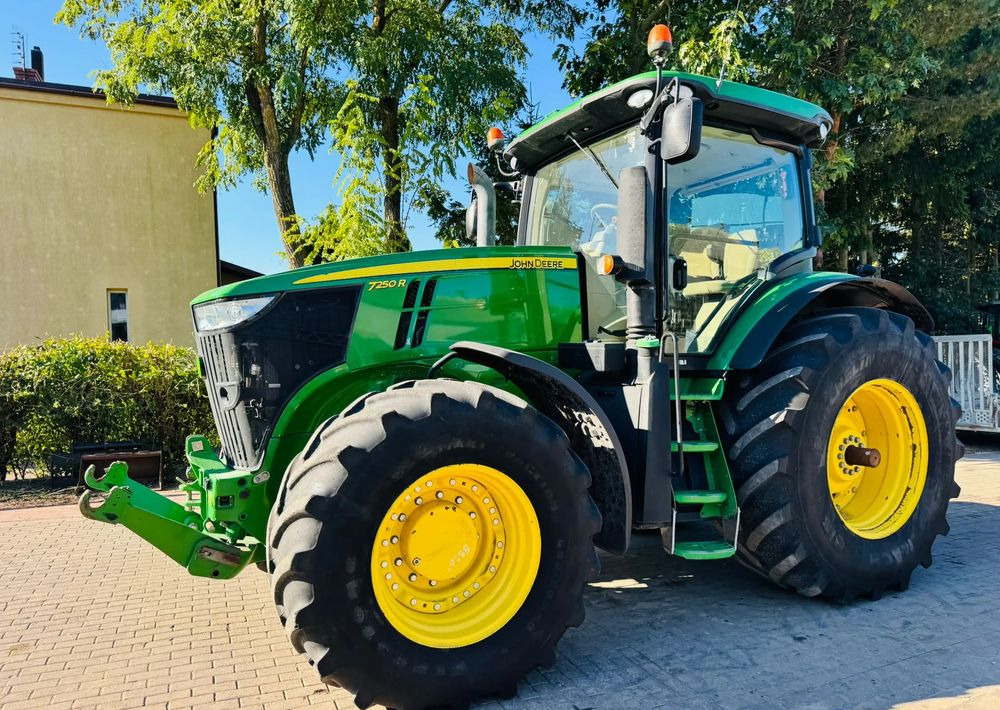 John Deere 7250R - Traktor: slika John Deere 7250R - Traktor John Deere 7250R - Traktor: slika John Deere 7250R - Traktor