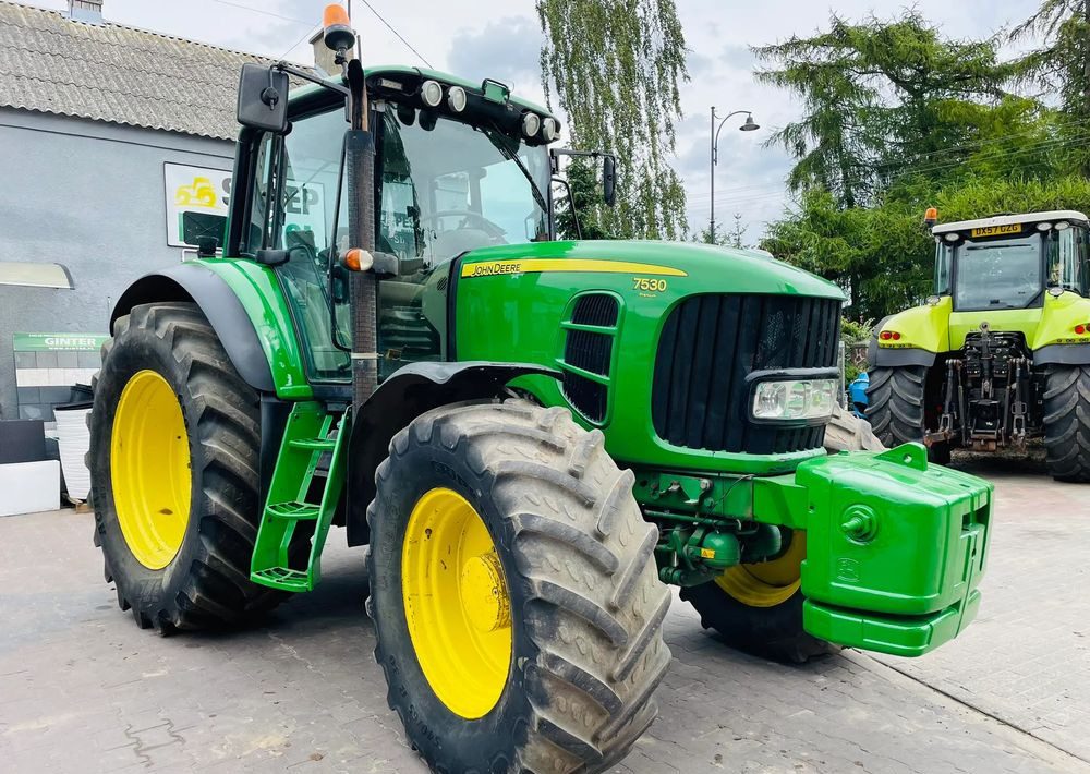 John Deere 7530 PREMIUM - Traktor: slika  John Deere 7530 PREMIUM - Traktor John Deere 7530 PREMIUM - Traktor: slika  John Deere 7530 PREMIUM - Traktor