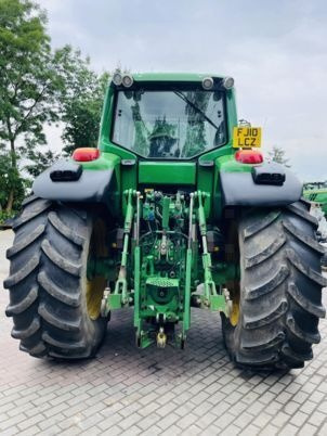John Deere 7530 PREMIUM - Traktor: slika John Deere 7530 PREMIUM - Traktor John Deere 7530 PREMIUM - Traktor: slika John Deere 7530 PREMIUM - Traktor
