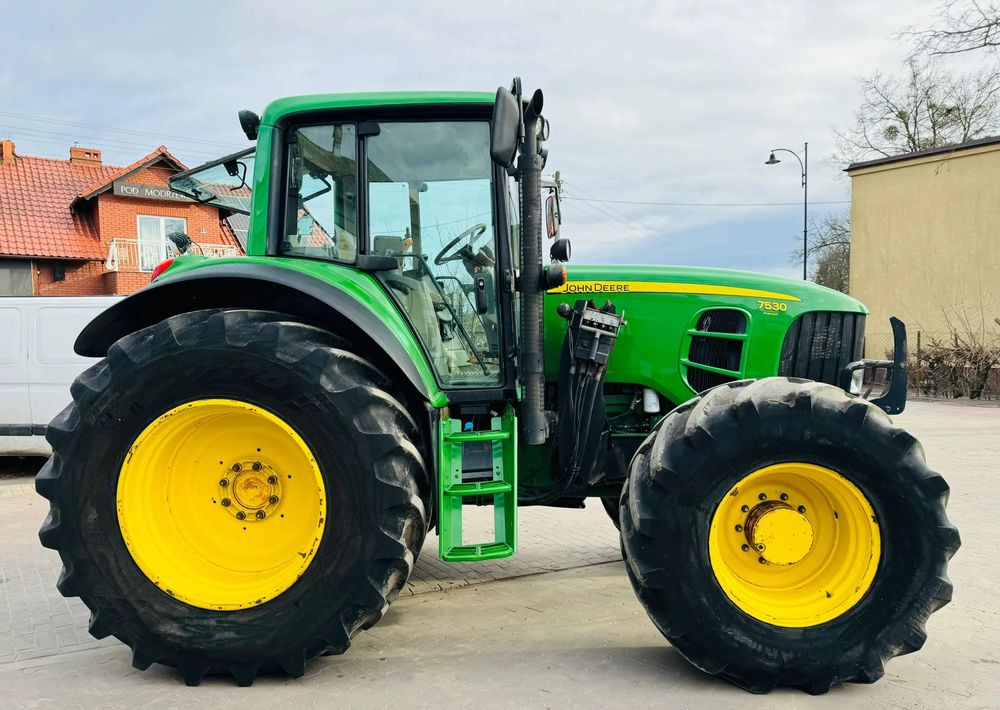 John Deere 7530 - Traktor: slika John Deere 7530 - Traktor John Deere 7530 - Traktor: slika John Deere 7530 - Traktor