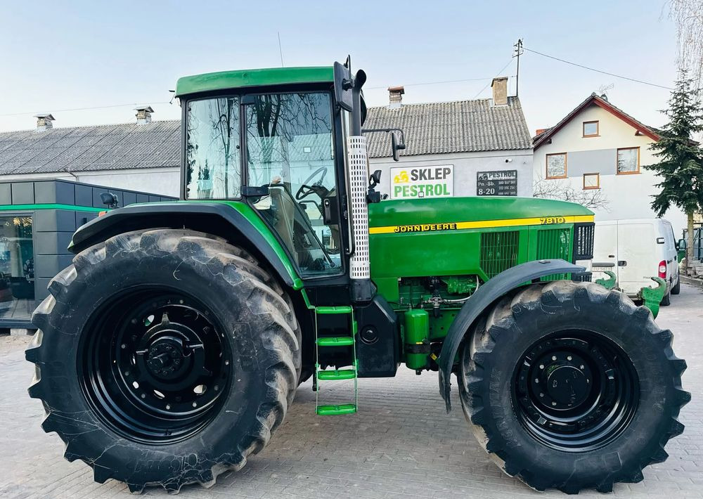 John Deere 7810 - Traktor: slika John Deere 7810 - Traktor John Deere 7810 - Traktor: slika John Deere 7810 - Traktor