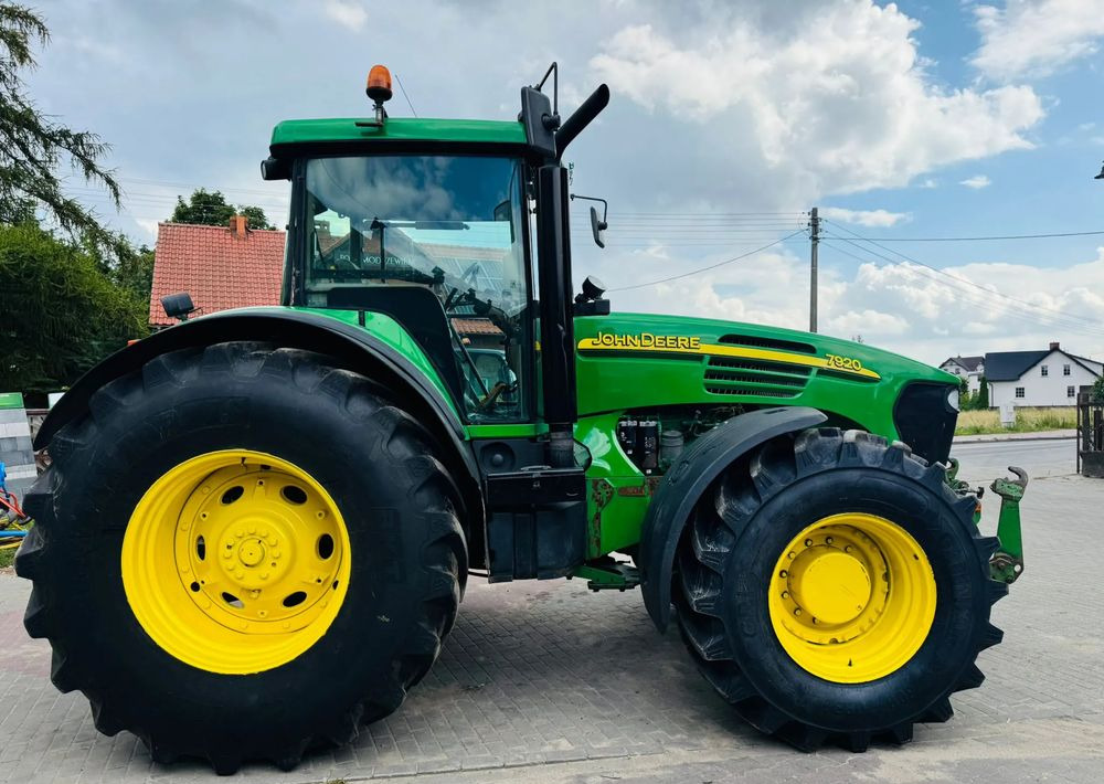 John Deere 7920 - Traktor: slika John Deere 7920 - Traktor John Deere 7920 - Traktor: slika John Deere 7920 - Traktor