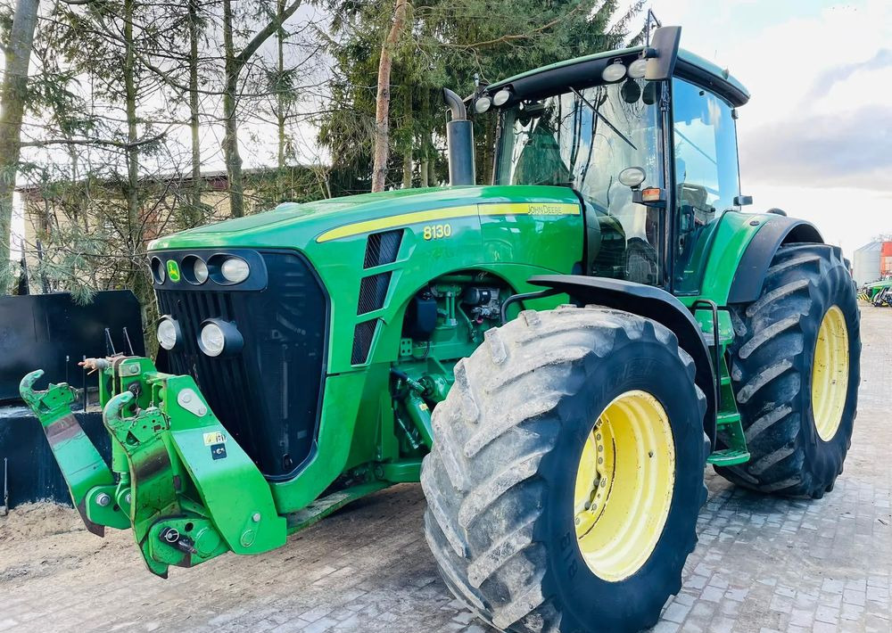 John Deere 8130 - Traktor: slika John Deere 8130 - Traktor John Deere 8130 - Traktor: slika John Deere 8130 - Traktor