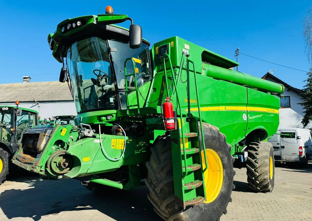 John Deere S660i - Kombajn za žetvu: slika John Deere S660i - Kombajn za žetvu John Deere S660i - Kombajn za žetvu: slika John Deere S660i - Kombajn za žetvu