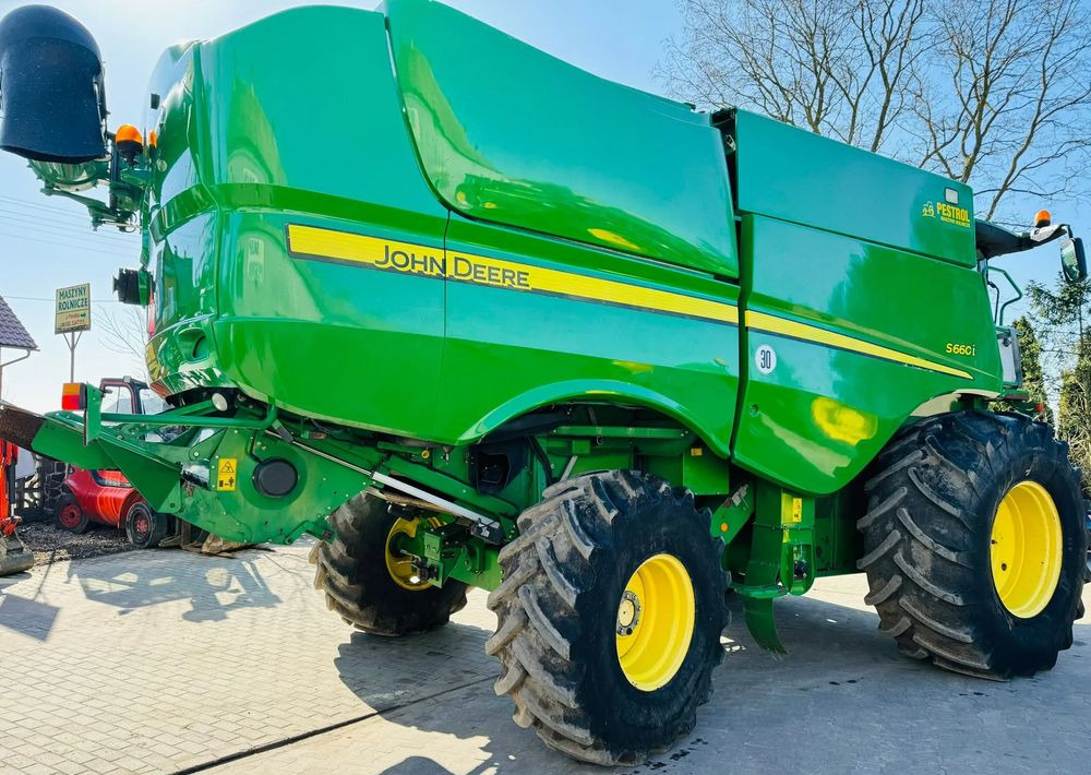 John Deere S660i - Kombajn za žetvu: slika John Deere S660i - Kombajn za žetvu John Deere S660i - Kombajn za žetvu: slika John Deere S660i - Kombajn za žetvu