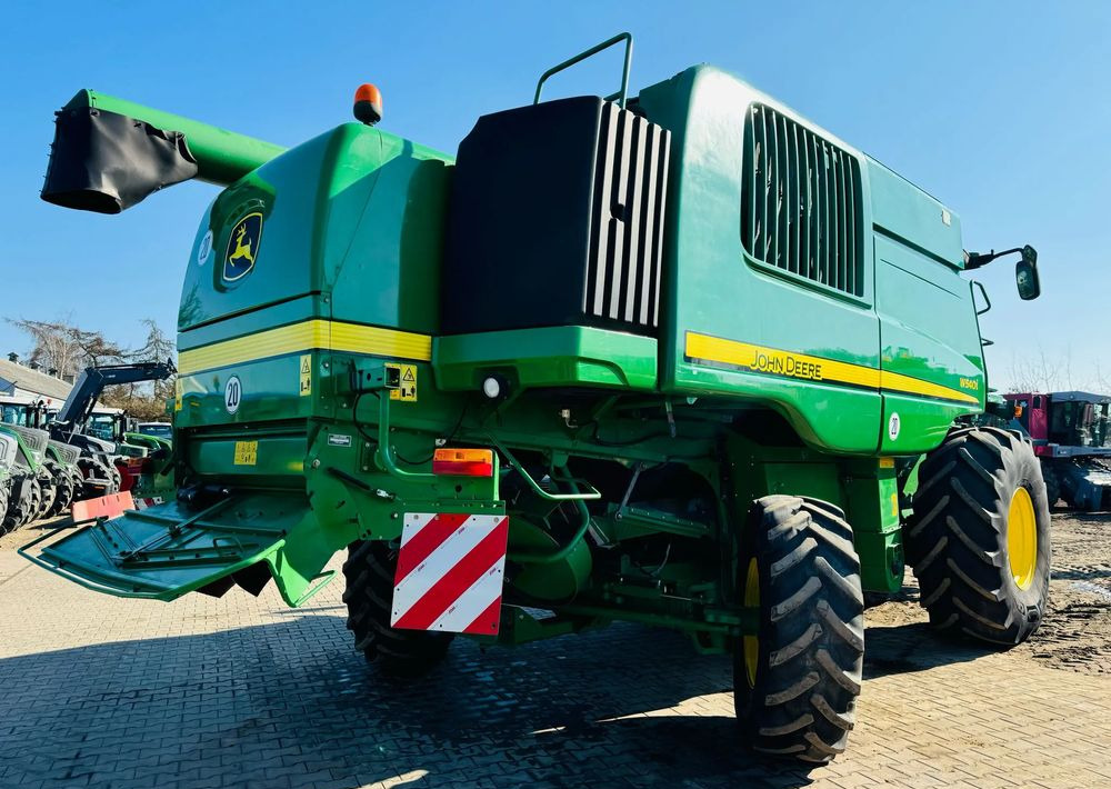 John Deere W540i - Kombajn za žetvu: slika John Deere W540i - Kombajn za žetvu John Deere W540i - Kombajn za žetvu: slika John Deere W540i - Kombajn za žetvu