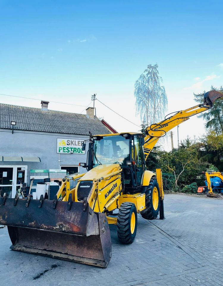 Komatsu WB93R - Rovokopač-utovarivač: slika Komatsu WB93R - Rovokopač-utovarivač Komatsu WB93R - Rovokopač-utovarivač: slika Komatsu WB93R - Rovokopač-utovarivač