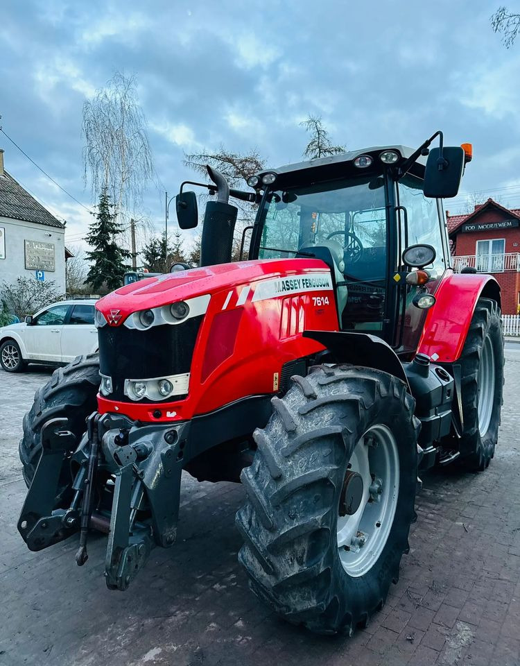 Massey Ferguson 6713 - Traktor: slika Massey Ferguson 6713 - Traktor Massey Ferguson 6713 - Traktor: slika Massey Ferguson 6713 - Traktor