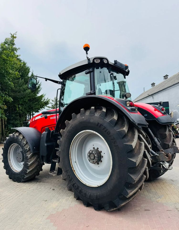 Massey Ferguson 8660 DYNA VT - Traktor: slika Massey Ferguson 8660 DYNA VT - Traktor Massey Ferguson 8660 DYNA VT - Traktor: slika Massey Ferguson 8660 DYNA VT - Traktor