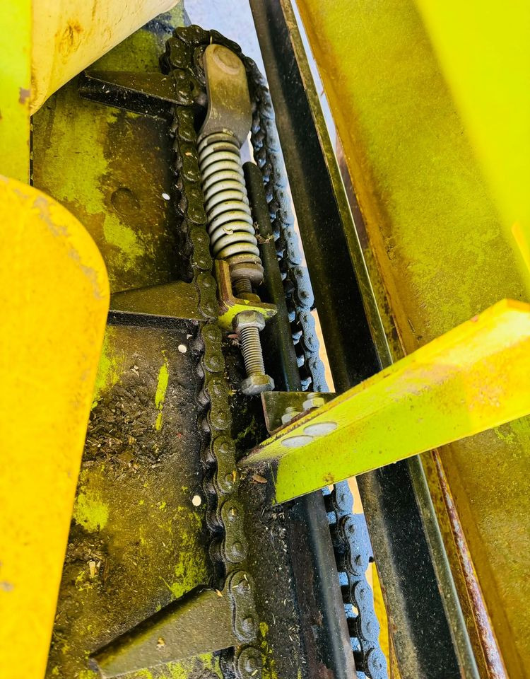Metal-Technik - Kombajn za suncokret: slika Metal-Technik - Kombajn za suncokret Metal-Technik - Kombajn za suncokret: slika Metal-Technik - Kombajn za suncokret