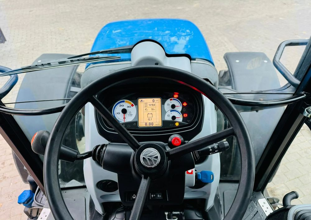 New Holland T5.100 - Traktor: slika New Holland T5.100 - Traktor New Holland T5.100 - Traktor: slika New Holland T5.100 - Traktor