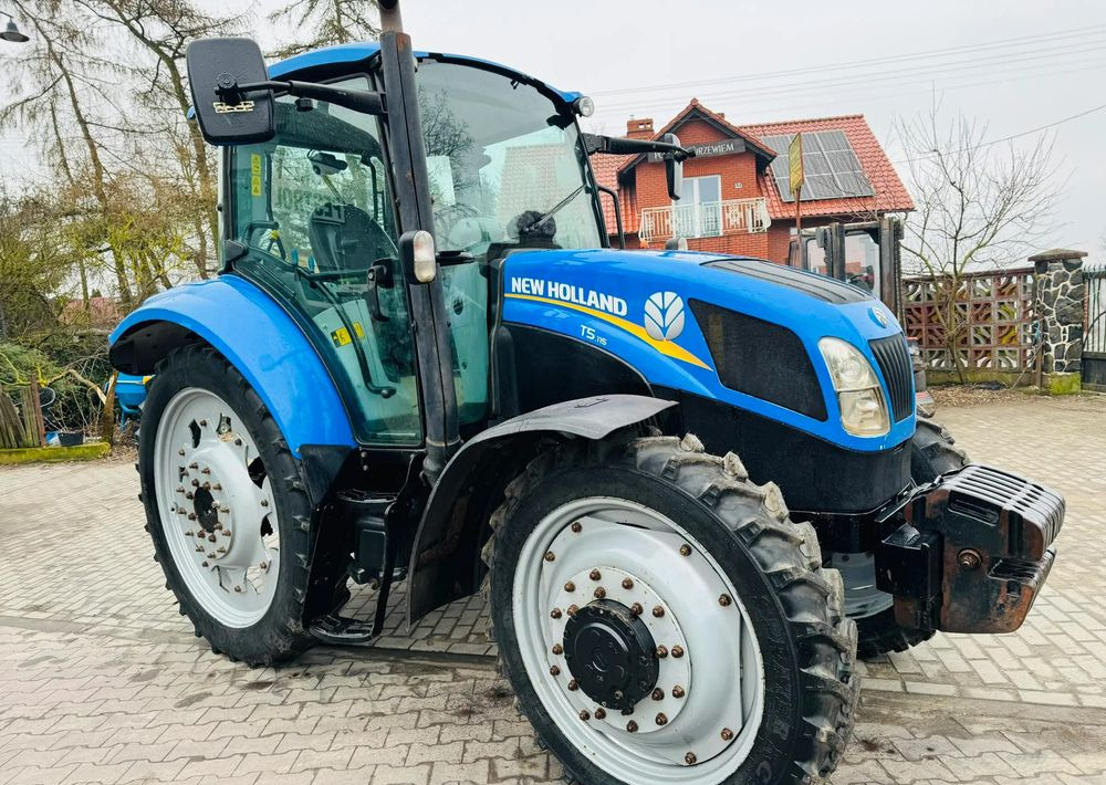 New Holland T5.115 - Traktor: slika New Holland T5.115 - Traktor New Holland T5.115 - Traktor: slika New Holland T5.115 - Traktor