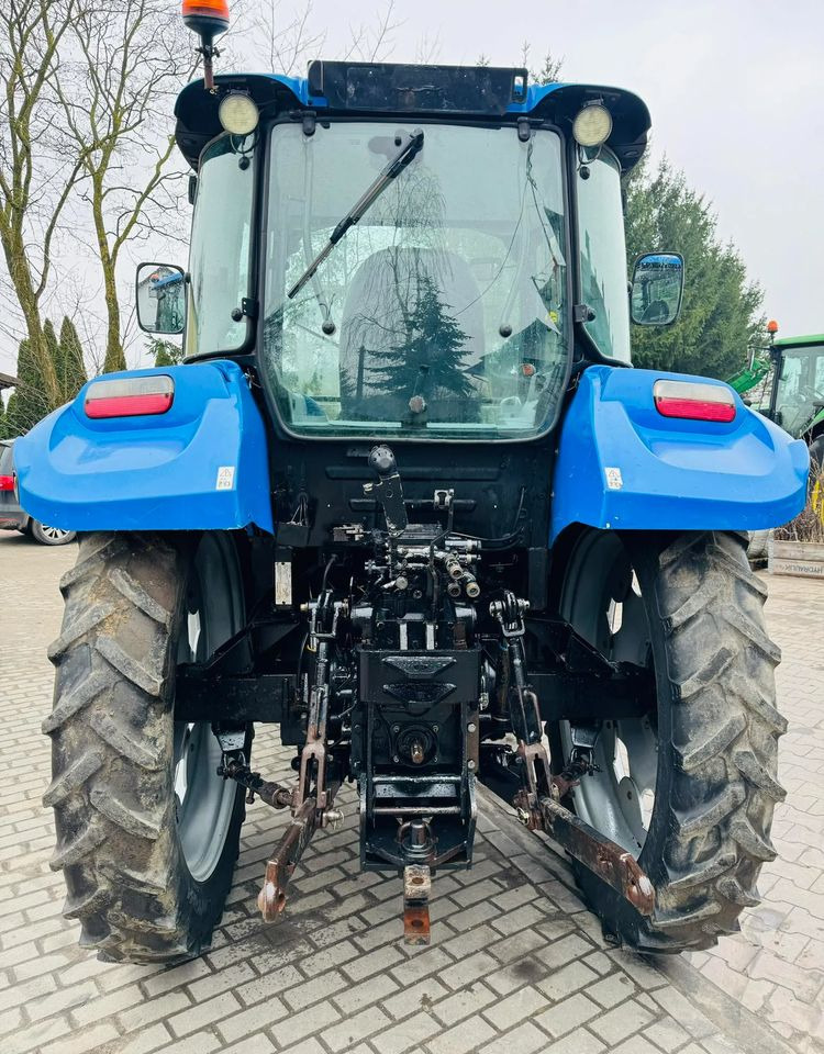 New Holland T5.115 - Traktor: slika New Holland T5.115 - Traktor New Holland T5.115 - Traktor: slika New Holland T5.115 - Traktor