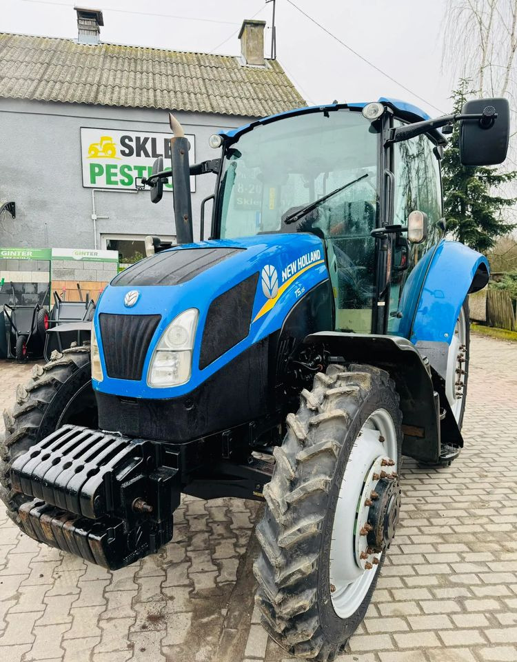 New Holland T5.115 - Traktor: slika New Holland T5.115 - Traktor New Holland T5.115 - Traktor: slika New Holland T5.115 - Traktor