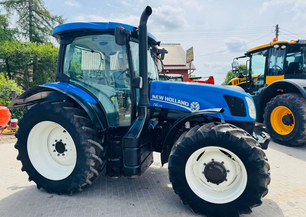 New Holland T6.175 - Traktor: slika New Holland T6.175 - Traktor New Holland T6.175 - Traktor: slika New Holland T6.175 - Traktor