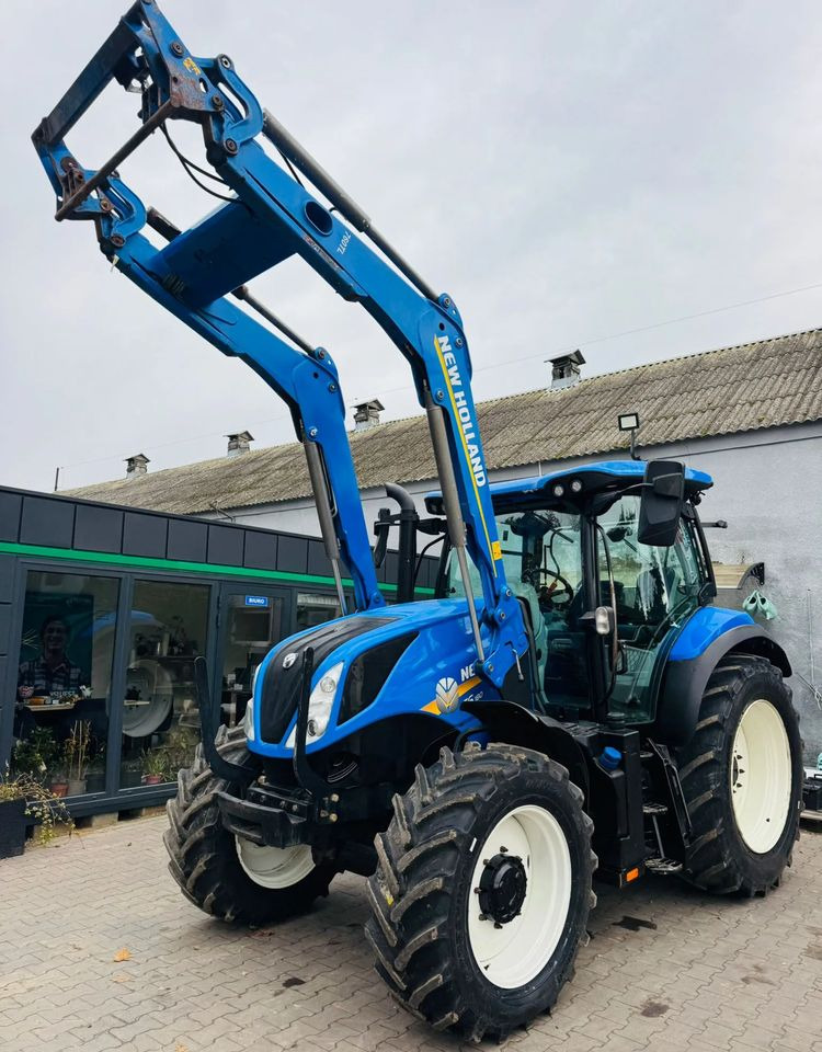 New Holland T6.180 - Traktor: slika New Holland T6.180 - Traktor New Holland T6.180 - Traktor: slika New Holland T6.180 - Traktor