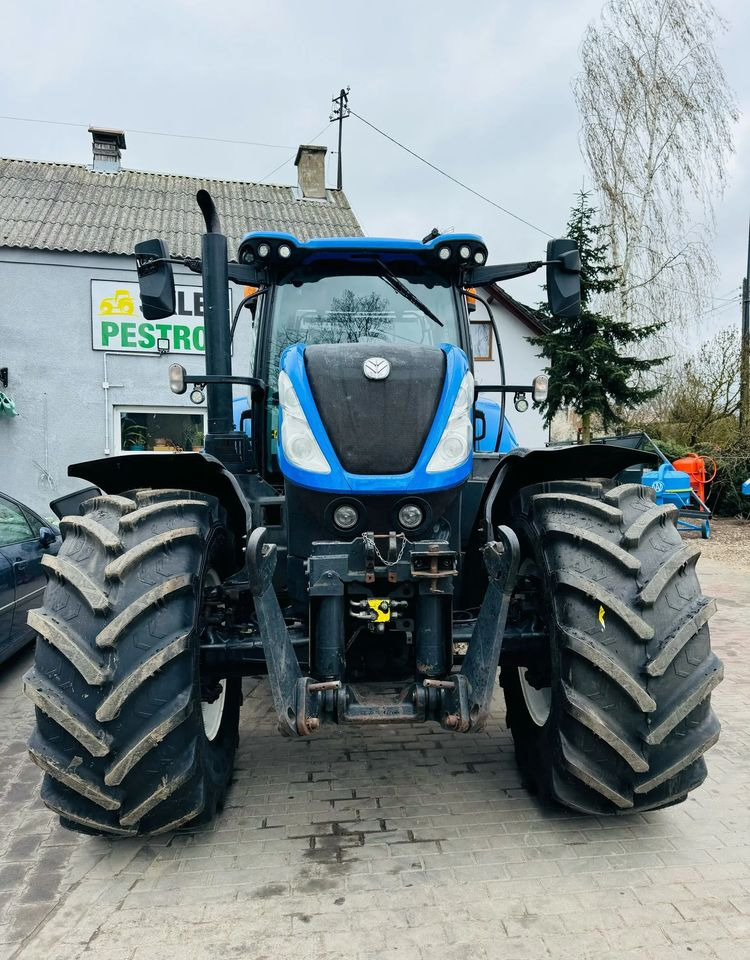 New Holland T7.230 AUTOCOMMAND - Traktor: slika New Holland T7.230 AUTOCOMMAND - Traktor New Holland T7.230 AUTOCOMMAND - Traktor: slika New Holland T7.230 AUTOCOMMAND - Traktor