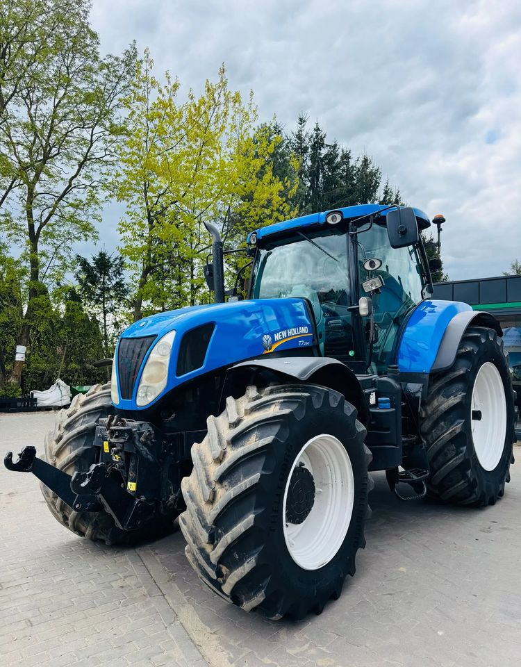 New Holland T7.260 Powercommand - Traktor: slika New Holland T7.260 Powercommand - Traktor New Holland T7.260 Powercommand - Traktor: slika New Holland T7.260 Powercommand - Traktor