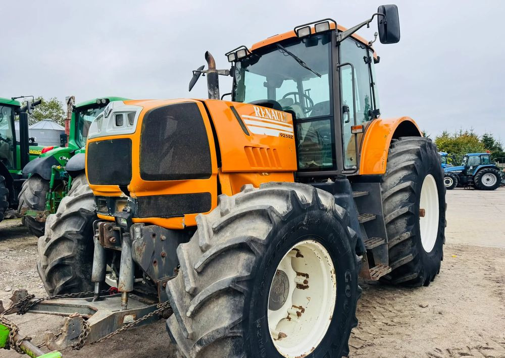 Renault Atles 925 RZ - Traktor: slika Renault Atles 925 RZ - Traktor Renault Atles 925 RZ - Traktor: slika Renault Atles 925 RZ - Traktor