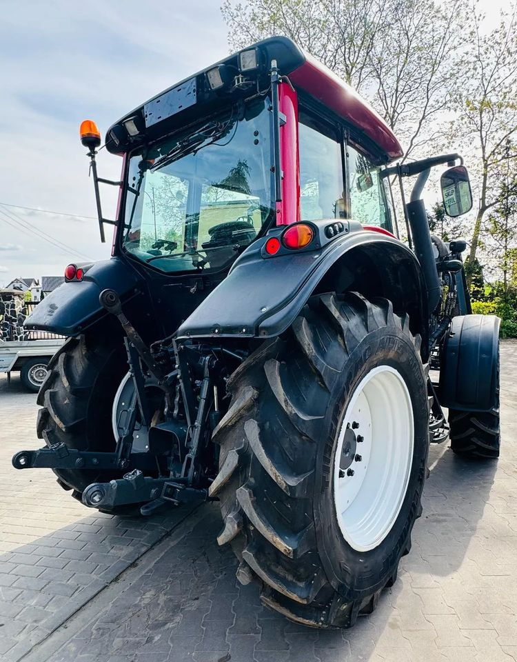 Traktor Valtra N101: slika Traktor Valtra N101