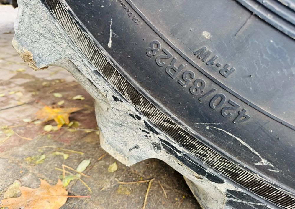 Traktor Valtra N123 HiTech: slika Traktor Valtra N123 HiTech