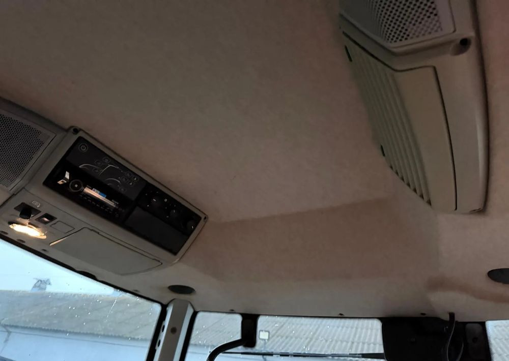 Zakup  Valtra T174 Versu Valtra T174 Versu: slika Zakup  Valtra T174 Versu Valtra T174 Versu