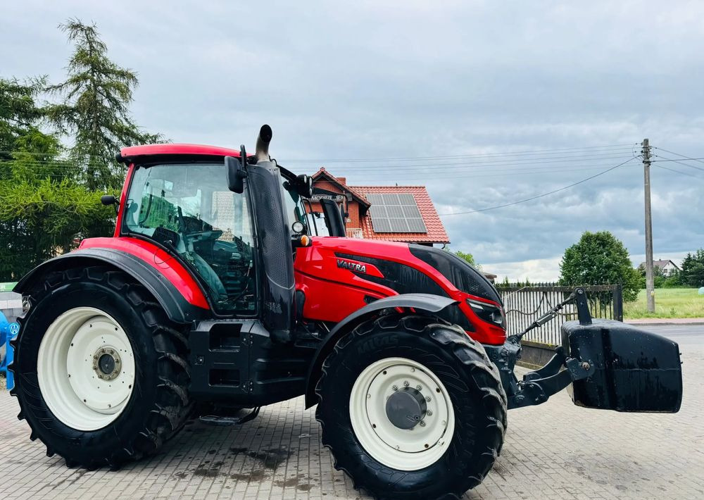 Valtra T234A - Traktor: slika Valtra T234A - Traktor Valtra T234A - Traktor: slika Valtra T234A - Traktor