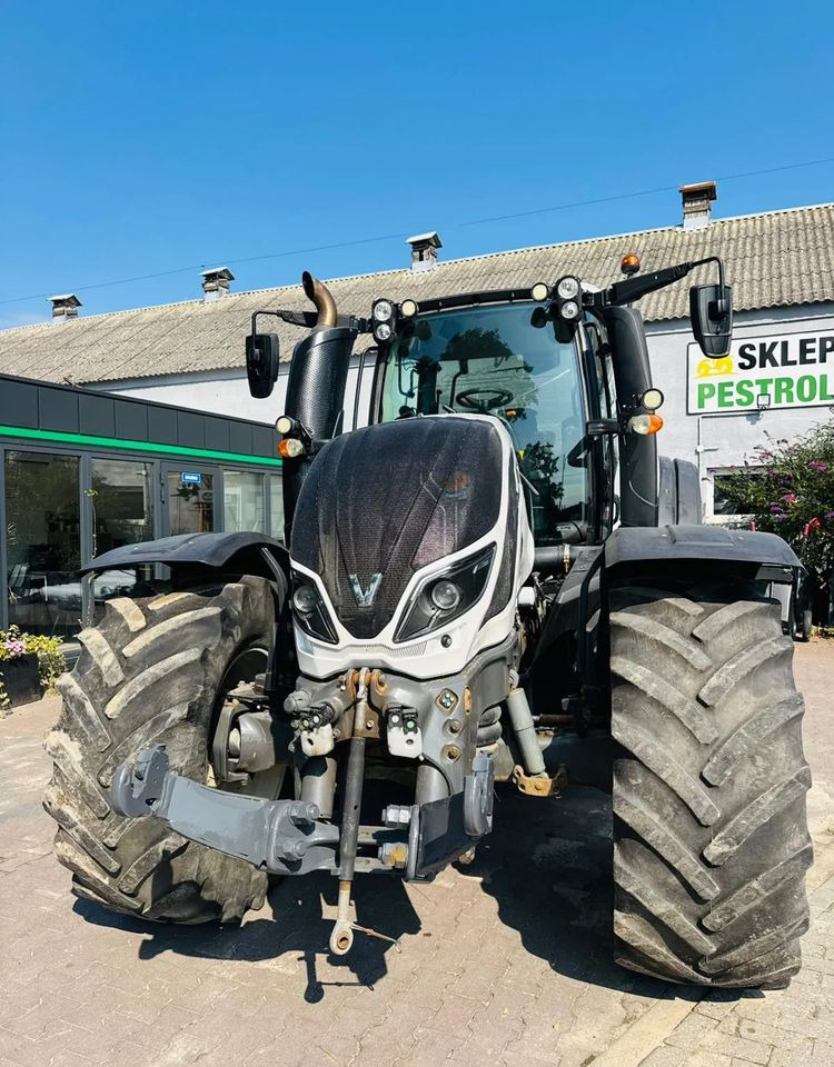 Valtra T254 Versu - Traktor: slika Valtra T254 Versu - Traktor Valtra T254 Versu - Traktor: slika Valtra T254 Versu - Traktor