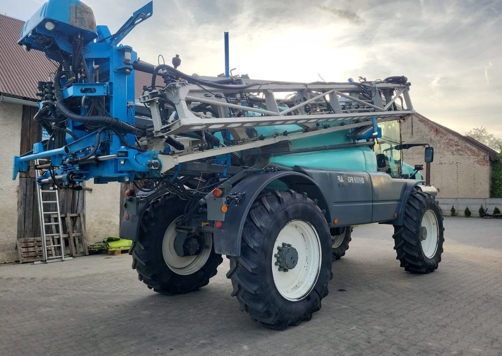 Berthoud Raptor 4240 - Prskalica: slika Berthoud Raptor 4240 - Prskalica Berthoud Raptor 4240 - Prskalica: slika Berthoud Raptor 4240 - Prskalica