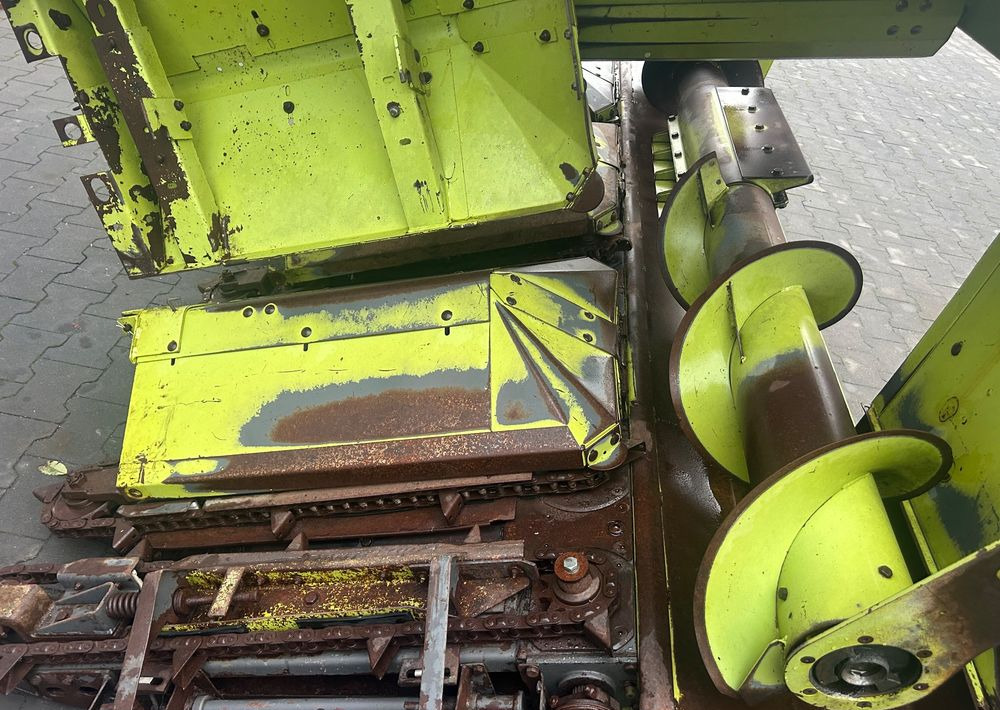 Claas MP 6-75 - Kombajn za kukuruz: slika Claas MP 6-75 - Kombajn za kukuruz Claas MP 6-75 - Kombajn za kukuruz: slika Claas MP 6-75 - Kombajn za kukuruz