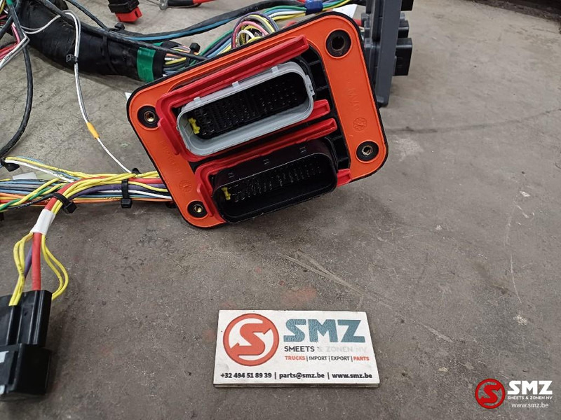 Caterpillar Cabin wire harness Caterpillar - Kabeli/ Ožičenje za Kamion: slika Caterpillar Cabin wire harness Caterpillar - Kabeli/ Ožičenje za Kamion Caterpillar Cabin wire harness Caterpillar - Kabeli/ Ožičenje za Kamion: slika Caterpillar Cabin wire harness Caterpillar - Kabeli/ Ožičenje za Kamion