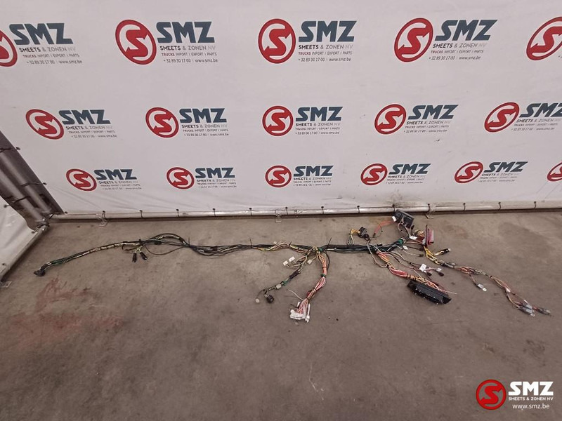 Caterpillar Cabin wire harness Caterpillar - Kabeli/ Ožičenje za Kamion: slika Caterpillar Cabin wire harness Caterpillar - Kabeli/ Ožičenje za Kamion Caterpillar Cabin wire harness Caterpillar - Kabeli/ Ožičenje za Kamion: slika Caterpillar Cabin wire harness Caterpillar - Kabeli/ Ožičenje za Kamion