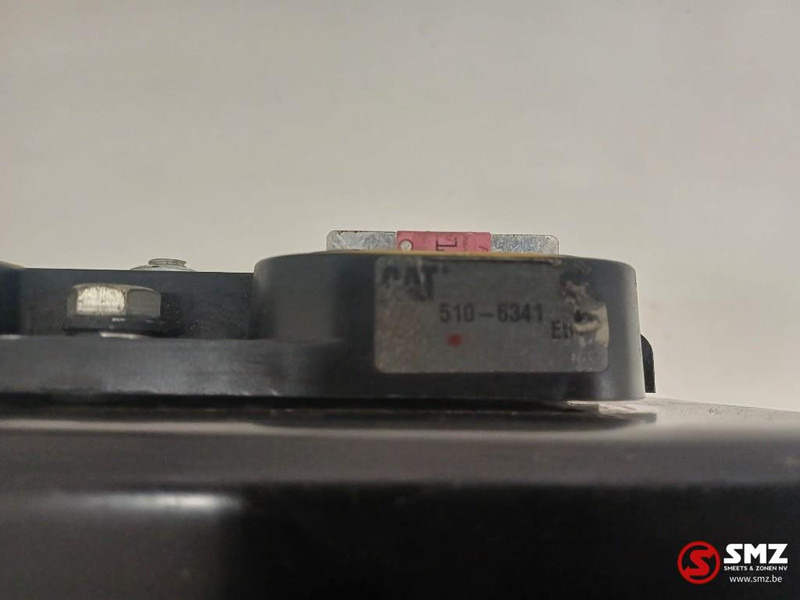 Caterpillar Fuse holder Caterpillar - Električni sustav za Kamion: slika Caterpillar Fuse holder Caterpillar - Električni sustav za Kamion Caterpillar Fuse holder Caterpillar - Električni sustav za Kamion: slika Caterpillar Fuse holder Caterpillar - Električni sustav za Kamion