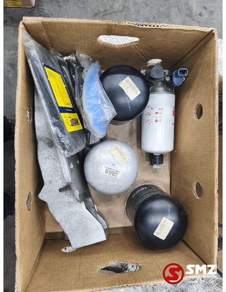 DAF Lot onderdelen DAF - Motor i dijelovi za Kamion: slika DAF Lot onderdelen DAF - Motor i dijelovi za Kamion DAF Lot onderdelen DAF - Motor i dijelovi za Kamion: slika DAF Lot onderdelen DAF - Motor i dijelovi za Kamion