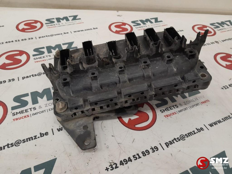 DAF Occ ECU Front chassis regeleenheid DAF - Upravljačka jedinica (ECU) za Kamion: slika DAF Occ ECU Front chassis regeleenheid DAF - Upravljačka jedinica (ECU) za Kamion DAF Occ ECU Front chassis regeleenheid DAF - Upravljačka jedinica (ECU) za Kamion: slika DAF Occ ECU Front chassis regeleenheid DAF - Upravljačka jedinica (ECU) za Kamion