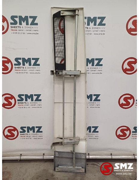 DAF Occ cabinespoiler rechts DAF - Aerodinamika/ Spojler za Kamion: slika DAF Occ cabinespoiler rechts DAF - Aerodinamika/ Spojler za Kamion DAF Occ cabinespoiler rechts DAF - Aerodinamika/ Spojler za Kamion: slika DAF Occ cabinespoiler rechts DAF - Aerodinamika/ Spojler za Kamion