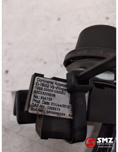 DAF Occ menubedieningsschakelaar MCS DAF XF105 - Električni sustav za Kamion: slika DAF Occ menubedieningsschakelaar MCS DAF XF105 - Električni sustav za Kamion DAF Occ menubedieningsschakelaar MCS DAF XF105 - Električni sustav za Kamion: slika DAF Occ menubedieningsschakelaar MCS DAF XF105 - Električni sustav za Kamion