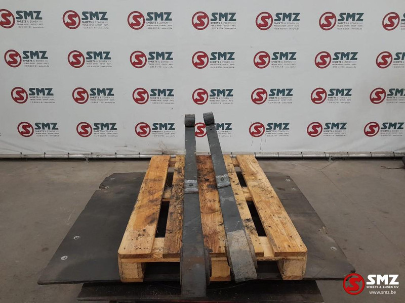 DAF Occ set bladveren vooras DAF - Čelični ovjes za Kamion: slika DAF Occ set bladveren vooras DAF - Čelični ovjes za Kamion DAF Occ set bladveren vooras DAF - Čelični ovjes za Kamion: slika DAF Occ set bladveren vooras DAF - Čelični ovjes za Kamion